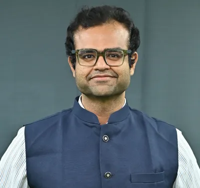 Dr. Nikunj Tahilramani